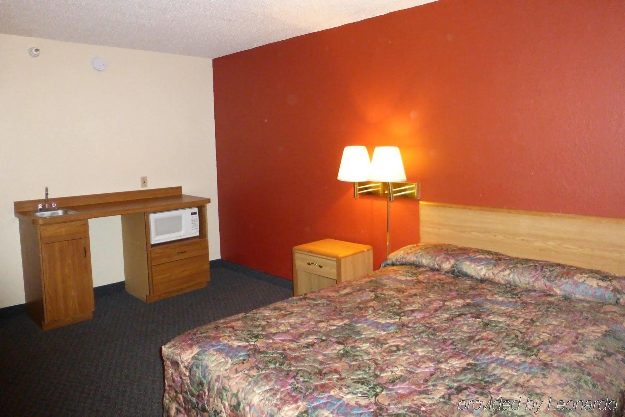 Norwood Inn And Suites - Minneapolis-St Paul Roseville Zewnętrze zdjęcie