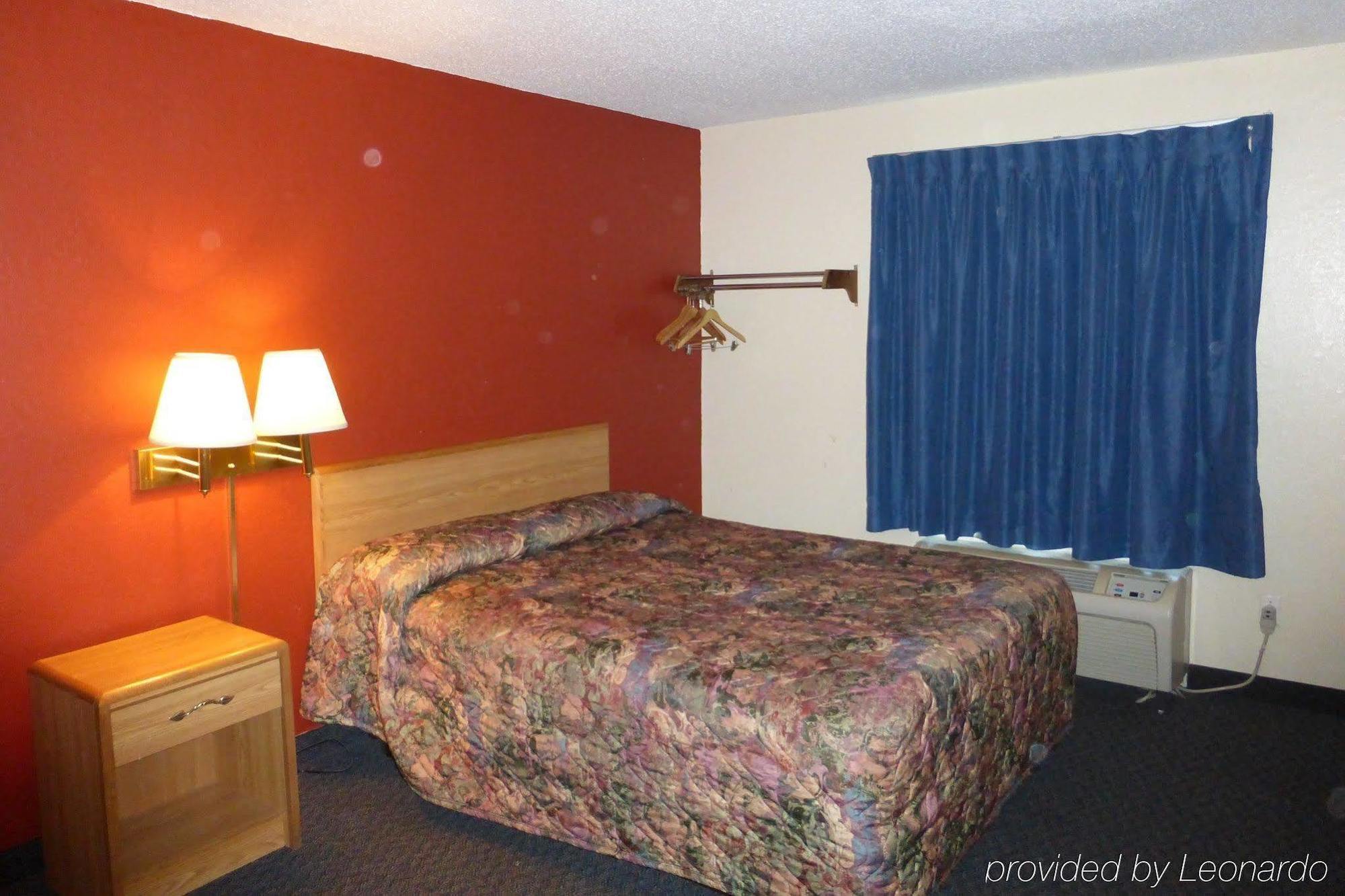 Norwood Inn And Suites - Minneapolis-St Paul Roseville Zewnętrze zdjęcie