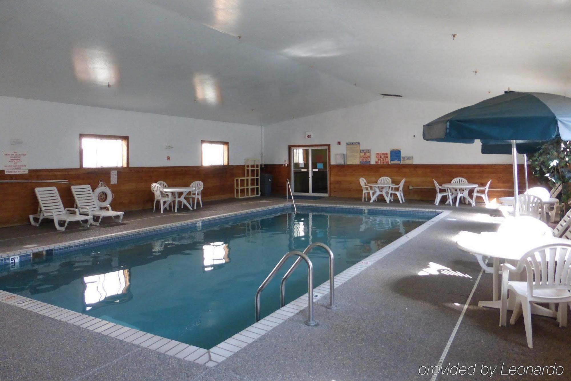 Norwood Inn And Suites - Minneapolis-St Paul Roseville Zewnętrze zdjęcie