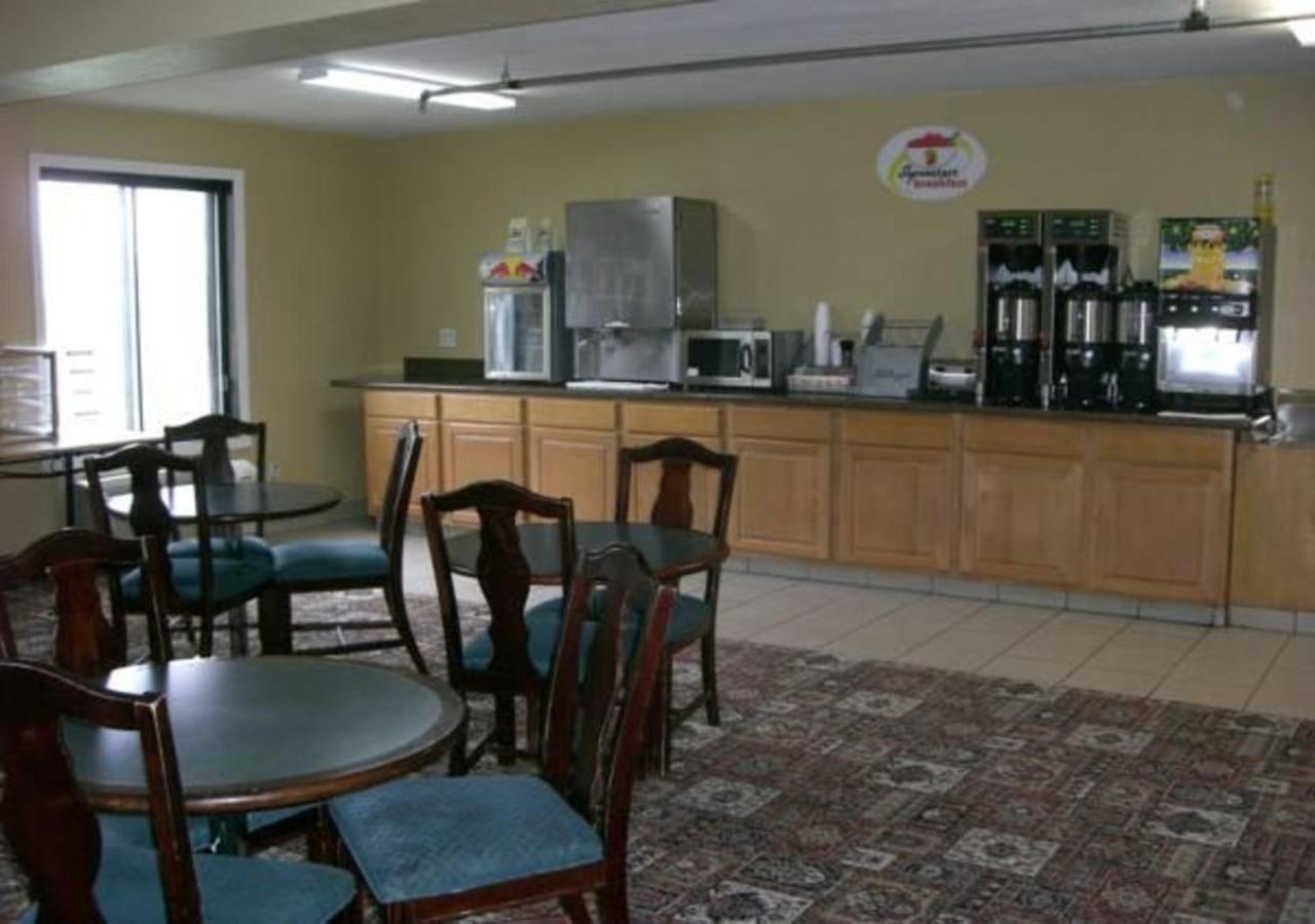 Norwood Inn And Suites - Minneapolis-St Paul Roseville Zewnętrze zdjęcie